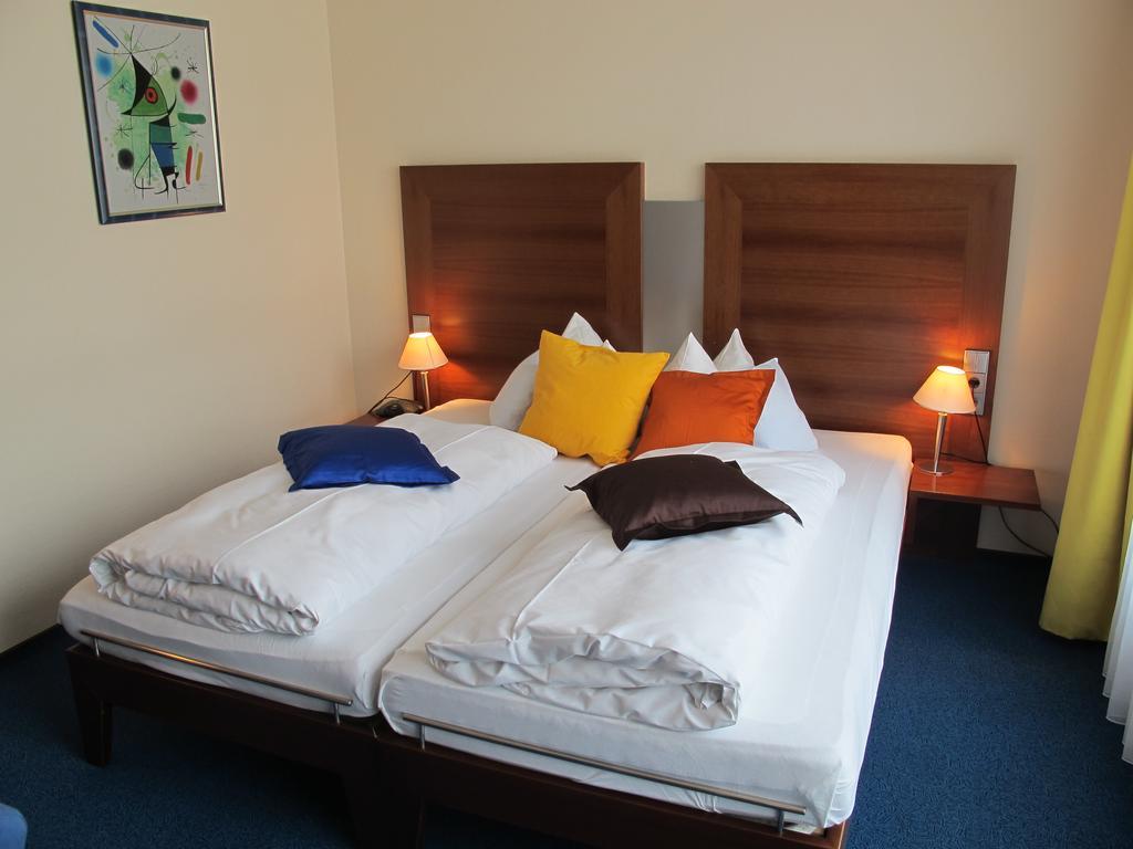 Garni-Hotel Sailer & Hotel Sailer'S Villa Rottweil Bilik gambar